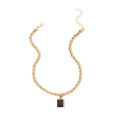 Simple geometric flower female tide hip-hop clavicle chain, ins net celebrity vibrato with the same niche design necklace